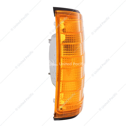 Turn Signal Light For 1990- 2007 Freightliner Fld Driver Side  -  32353