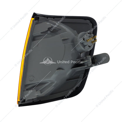 Turn Signal Light For 1990-2007 FLD Passenger Side  -  32354