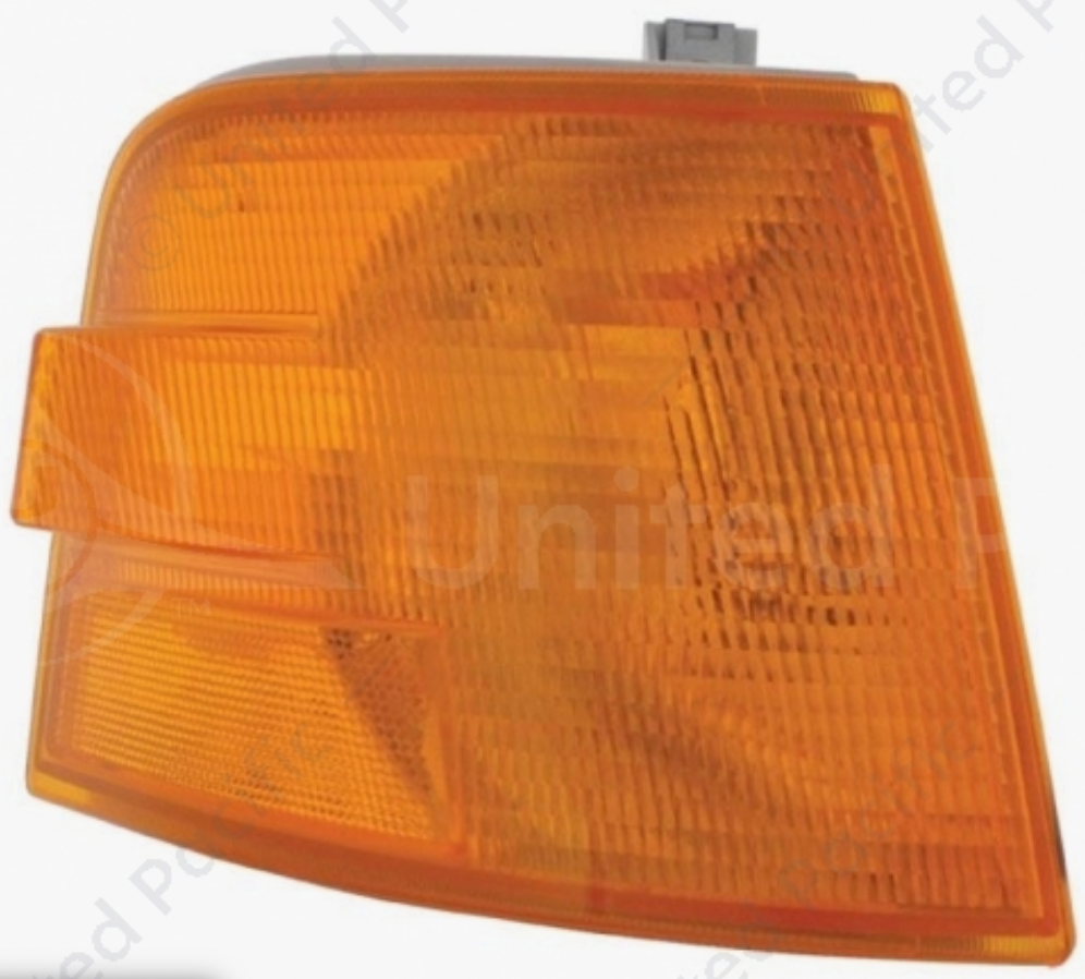 Turn Signal Light For 1996-2003 Volvo VN Series - Passenger - 31302
